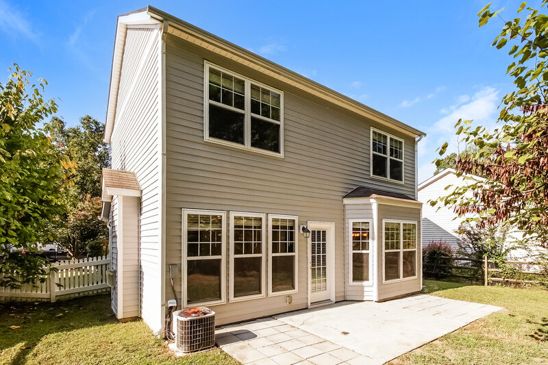 2,015/Mo, 10142 Old Carolina Dr Charlotte, NC 28214 Rear View 3