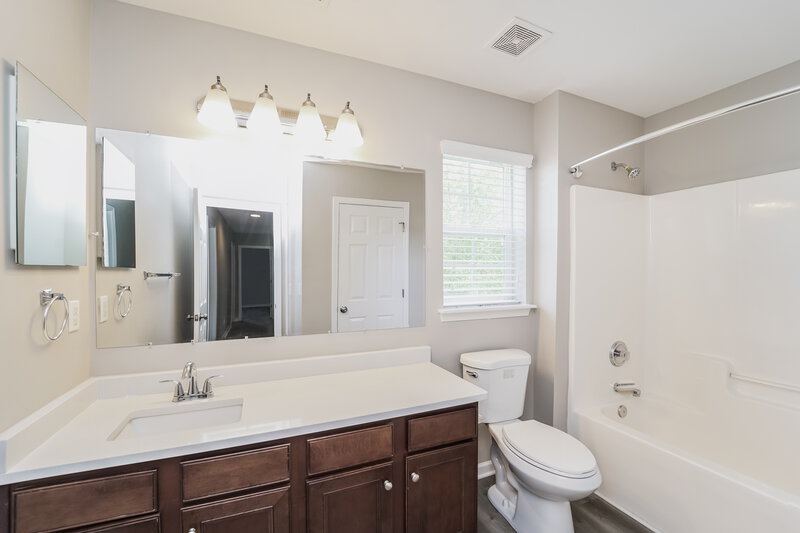 2,590/Mo, 14420 O Casey Ln Charlotte, NC 28213 Bathroom View