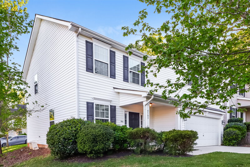 2,290/Mo, 4503 Clymer Ct Charlotte, NC 28269 Front View 2