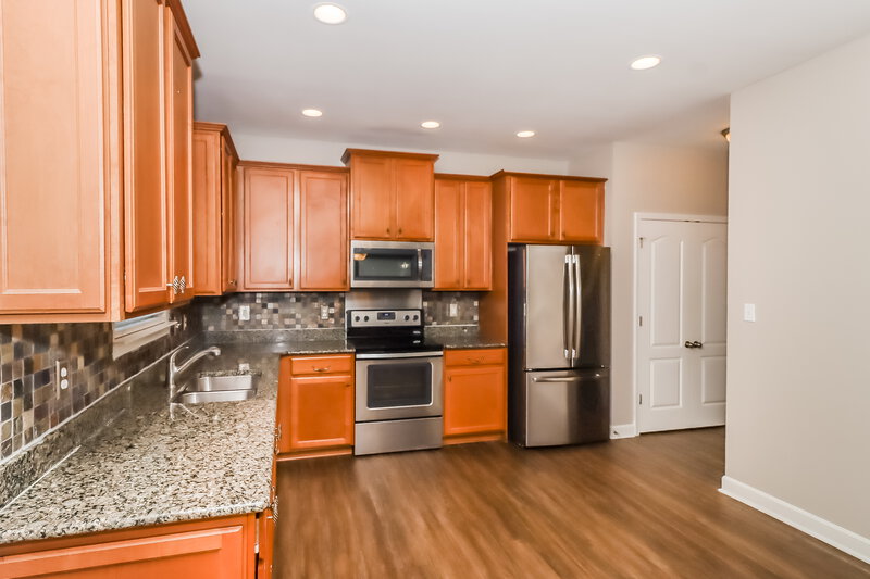 2,290/Mo, 4503 Clymer Ct Charlotte, NC 28269 Kitchen View