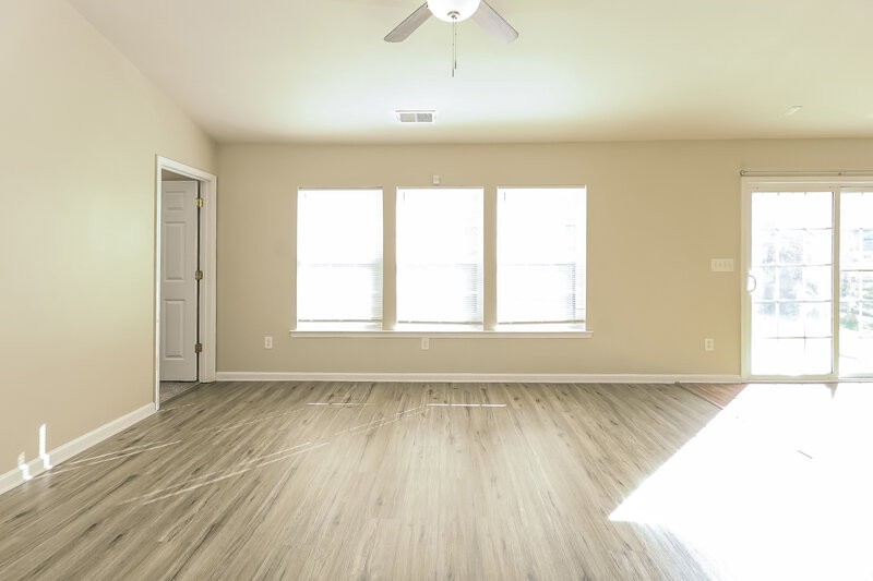 2,500/Mo, 2909 Deep Cove Dr NW Concord, NC 28027 Living Room View