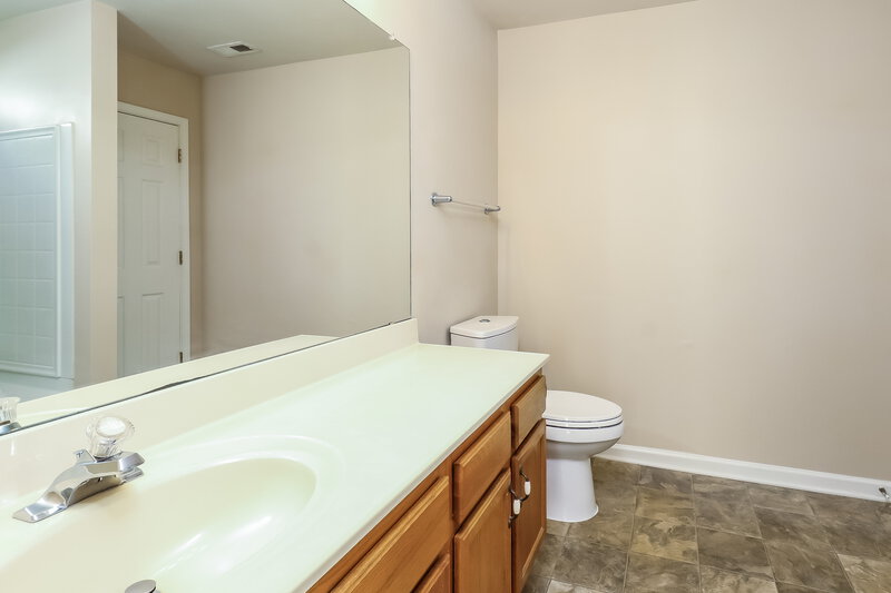 2,500/Mo, 2909 Deep Cove Dr NW Concord, NC 28027 Main Bathroom View