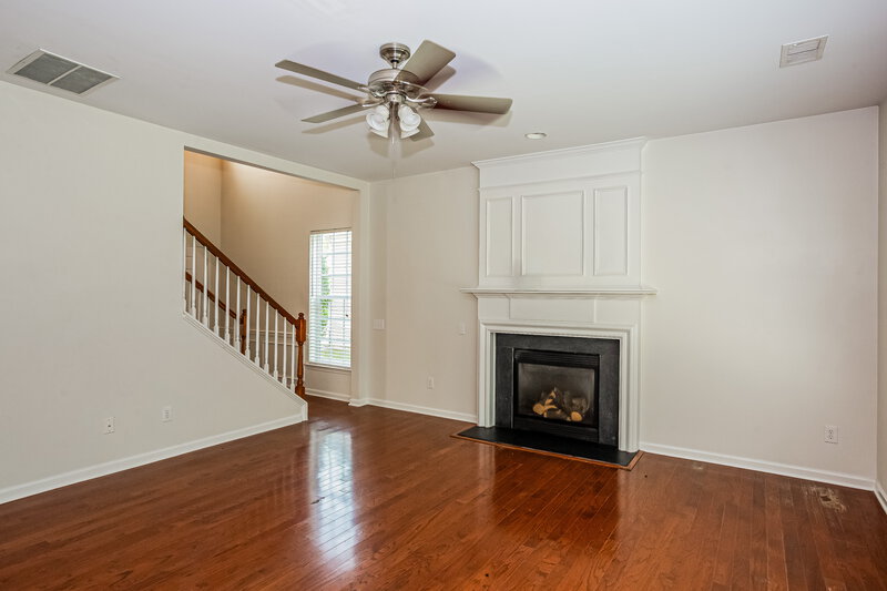 2,520/Mo, 11240 Cypress View Dr Charlotte, NC 28262 Living Room View 2