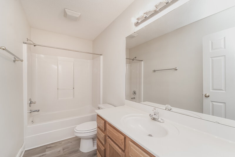 1,750/Mo, 4512 Carol Ct Concord, NC 28025 Bathroom View