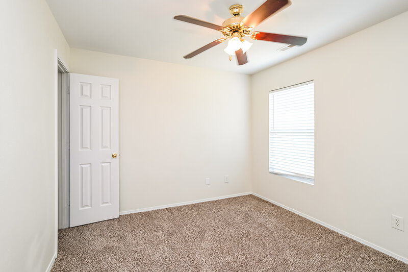 1,970/Mo, 2222 Buckleigh Dr Charlotte, NC 28215 Bedroom View