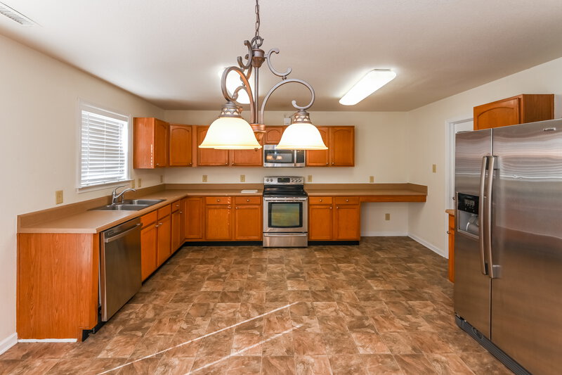 2,120/Mo, 5601 Hammermill Dr Harrisburg, NC 28075 Kitchen View