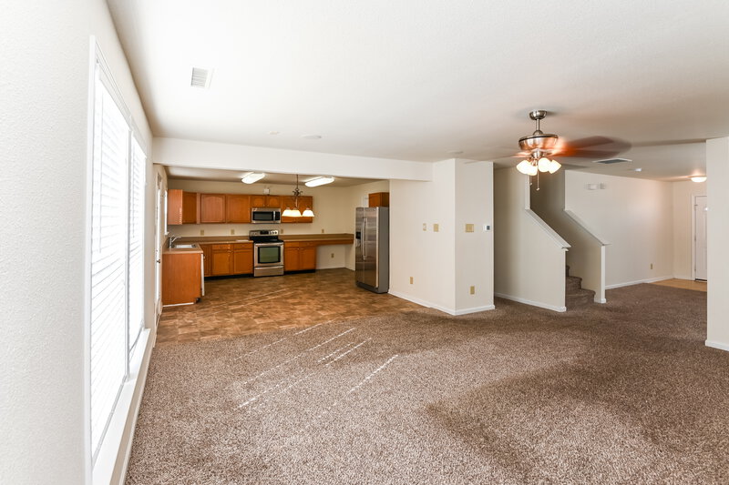 2,120/Mo, 5601 Hammermill Dr Harrisburg, NC 28075 Family Room View 3