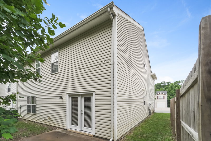 2,225/Mo, 5824 Kelden Walker Ln Charlotte, NC 28269 Rear View