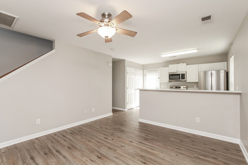 1,815/Mo, 12726 Candle Leaf Ct Charlotte, NC 28269 Living Room View