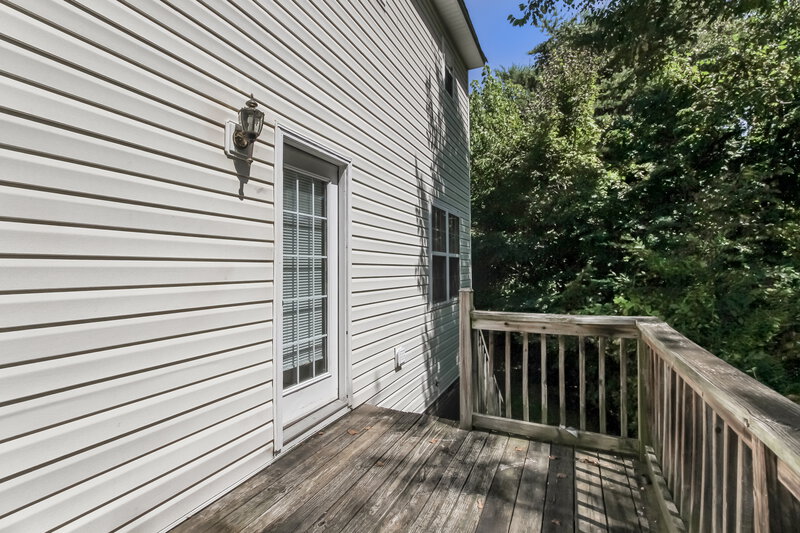 1,815/Mo, 12726 Candle Leaf Ct Charlotte, NC 28269 Deck View