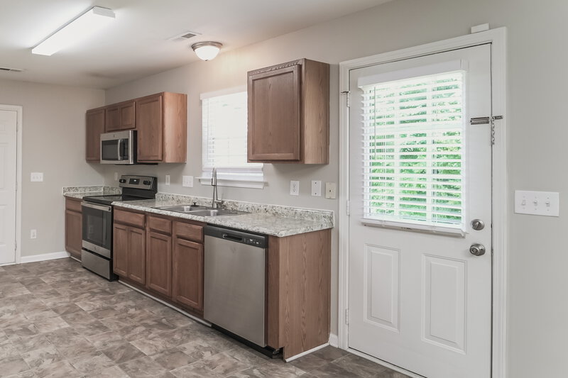 2,860/Mo, 8819 Twisted Pine Dr Charlotte, NC 28269 Kitchen View