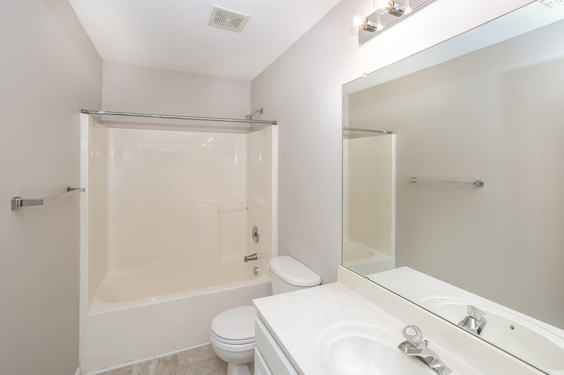 1,905/Mo, 5902 Ashebrook Dr Concord, NC 28025 Bathroom View