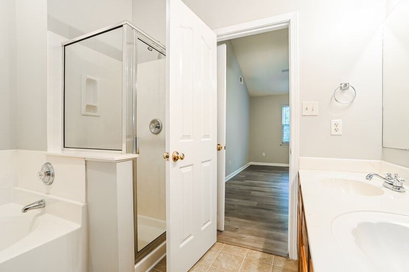 2,075/Mo, 3875 Griers Fork Dr Charlotte, NC 28273 Main Bathroom View