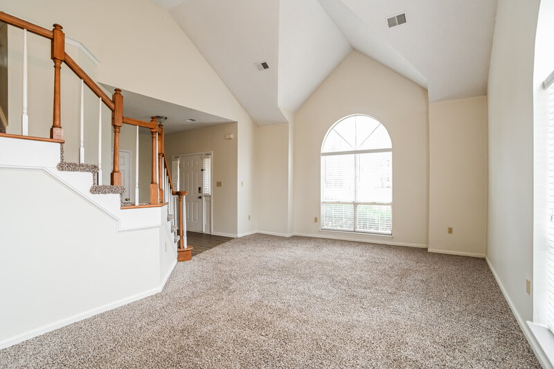 1,930/Mo, 7219 Reedy Creek Rd Charlotte, NC 28215 Living Room View 2