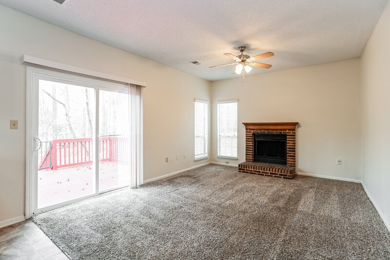 1,930/Mo, 7219 Reedy Creek Rd Charlotte, NC 28215 Family Room View