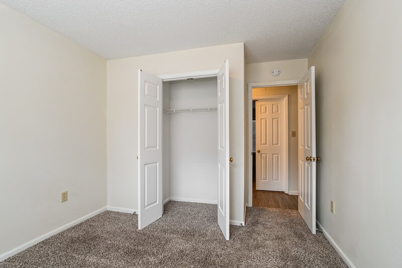 1,930/Mo, 7219 Reedy Creek Rd Charlotte, NC 28215 Bedroom View 2