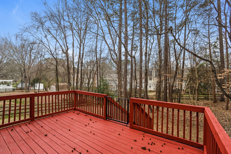 1,930/Mo, 7219 Reedy Creek Rd Charlotte, NC 28215 Deck View