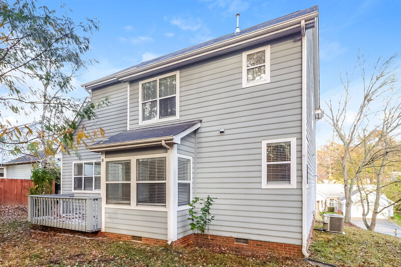 1,895/Mo, 9922 Dunfries Rd Matthews, NC 28105 Rear View 3