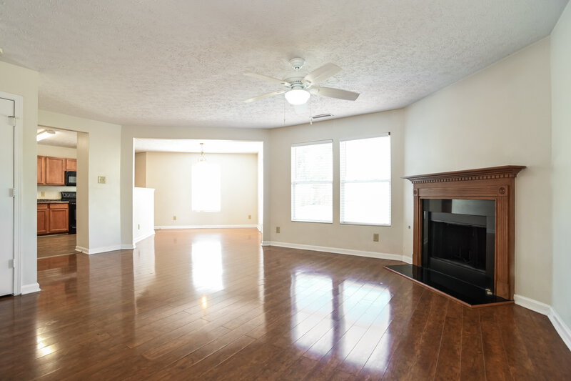 1,955/Mo, 14202 Luscombe Farm Rd Charlotte, NC 28278 Living Room View