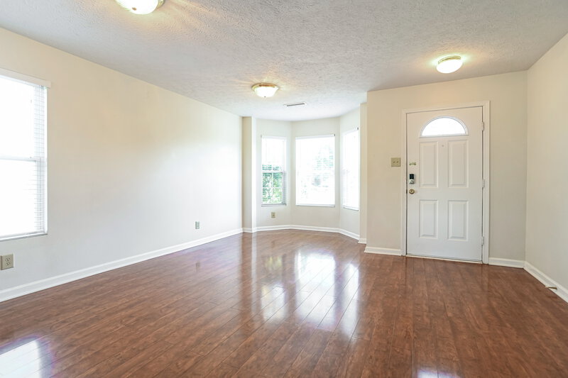 1,955/Mo, 14202 Luscombe Farm Rd Charlotte, NC 28278 Family Room View