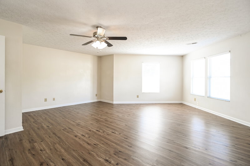 1,955/Mo, 14202 Luscombe Farm Rd Charlotte, NC 28278 Main Bedroom View