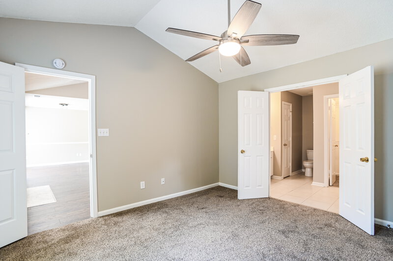 1,805/Mo, 13612 Bolingbrook Ln Charlotte, NC 28273 Main Bedroom View 2