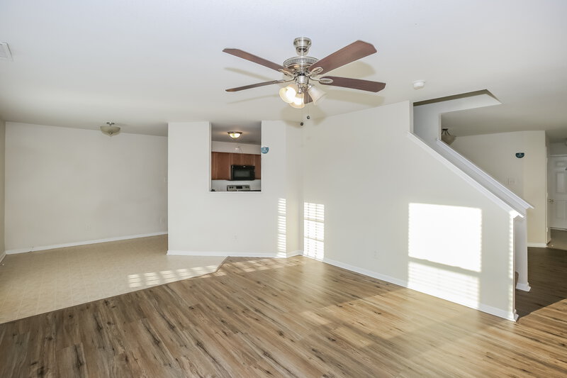 1,935/Mo, 7322 Fox Point Dr Charlotte, NC 28269 Living Room View