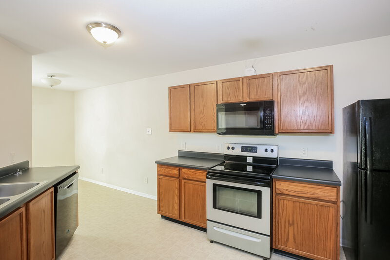 1,935/Mo, 7322 Fox Point Dr Charlotte, NC 28269 Kitchen View