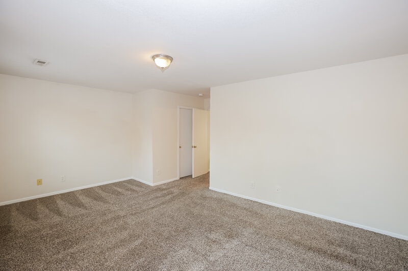 1,935/Mo, 7322 Fox Point Dr Charlotte, NC 28269 Main Bedroom View