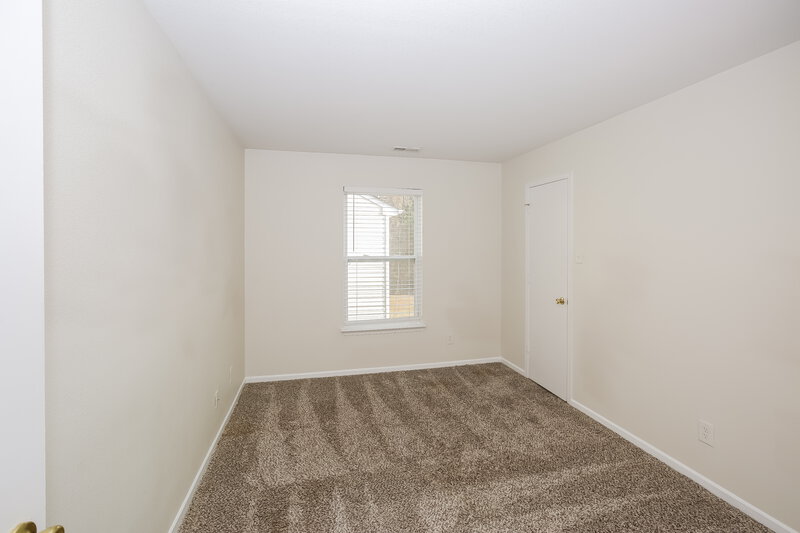 1,935/Mo, 7322 Fox Point Dr Charlotte, NC 28269 Bedroom View 3