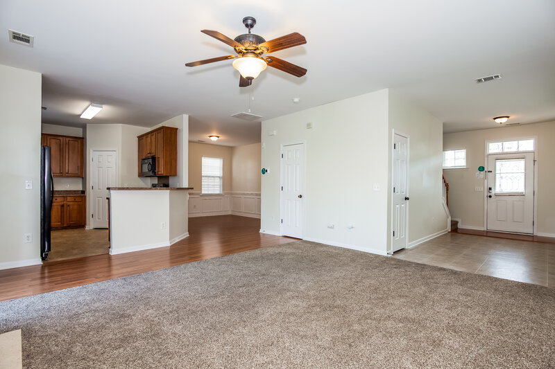 3,000/Mo, 9572 Turning Wheel Dr Charlotte, NC 28214 Living Room View 2