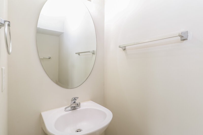 2,165/Mo, 9572 Turning Wheel Dr Charlotte, NC 28214 Bathroom View 2