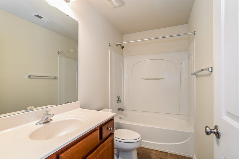 3,430/Mo, 2984 Clover Rd NW Concord, NC 28027 Bathroom View