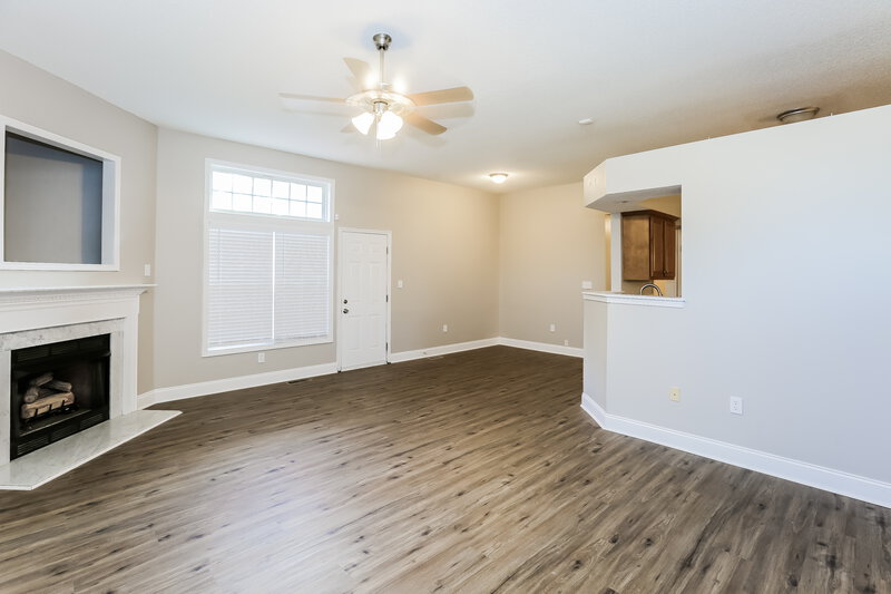 2,015/Mo, 4530 Carol Ct Concord, NC 28025 Living Room View