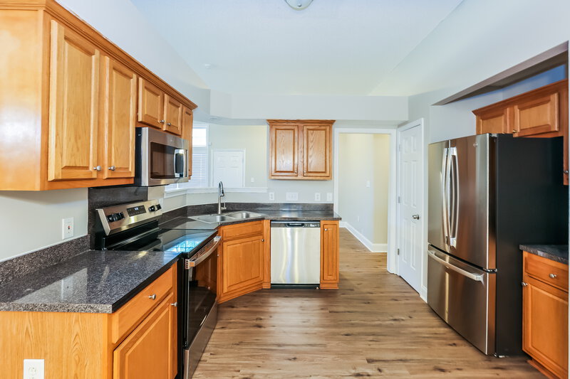 2,015/Mo, 4530 Carol Ct Concord, NC 28025 Kitchen View