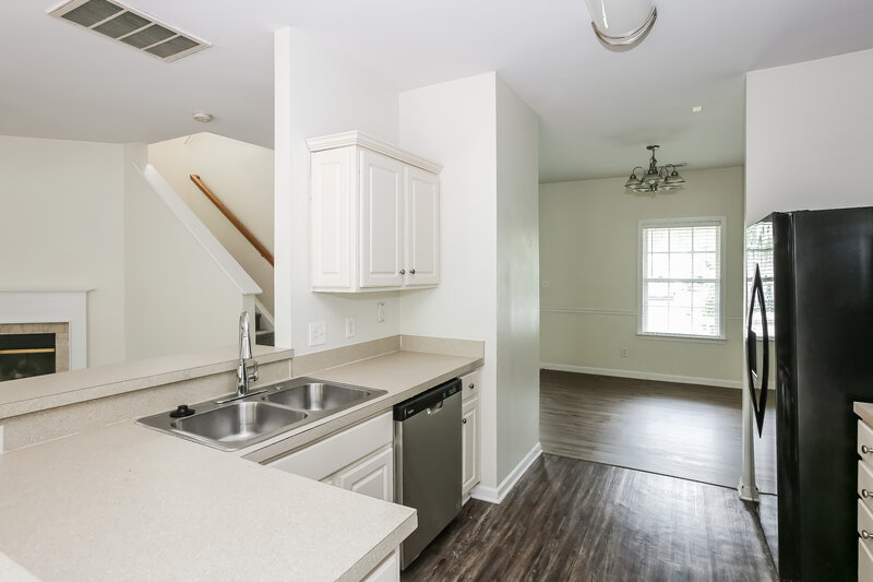 2,790/Mo, 12406 Dixie Ann Dr Charlotte, NC 28262 Kitchen View