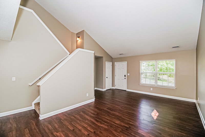 2,310/Mo, 710 Woodington Ln Charlotte, NC 28214 Living Room View