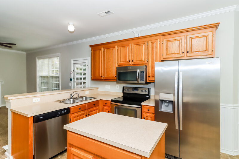 2,345/Mo, 17224 Shadow Bark Dr Cornelius, NC 28031 Kitchen View