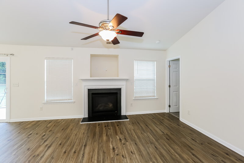 1,950/Mo, 4714 Adamshire Ave Concord, NC 28025 Living Room View 2