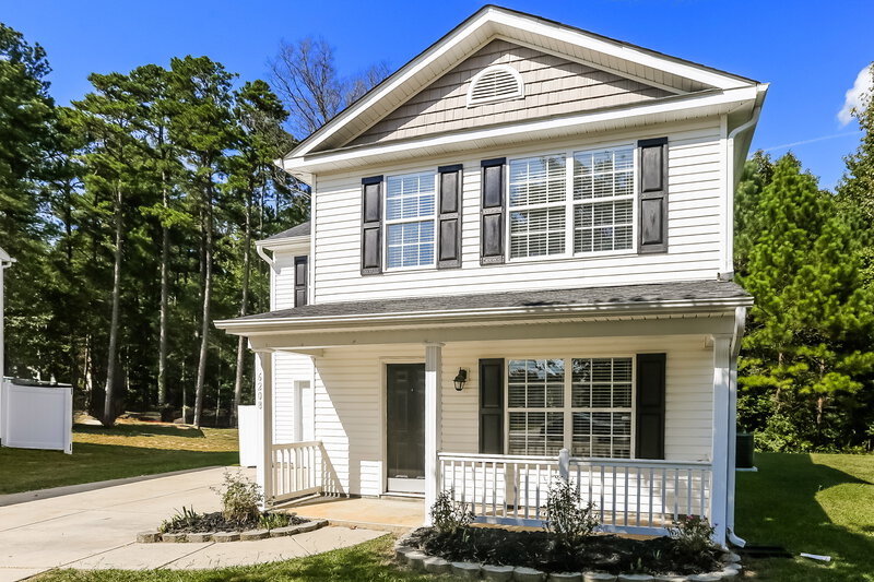 1,760/Mo, 6208 Stonefort Ct Charlotte, NC 28216 Front View 2