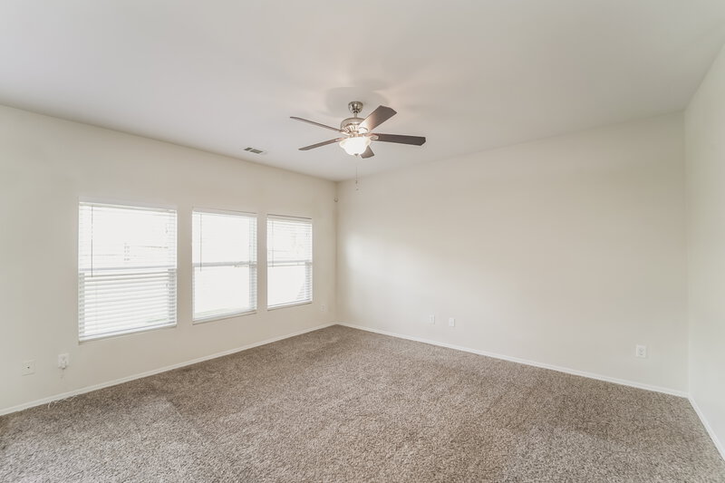 2,030/Mo, 6619 Ruth Ferrell Ct Charlotte, NC 28269 Living Room View 2