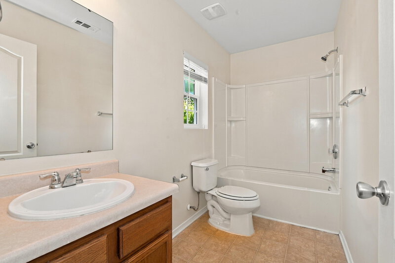 2,285/Mo, 6619 Ruth Ferrell Ct Charlotte, NC 28269 Bathroom View
