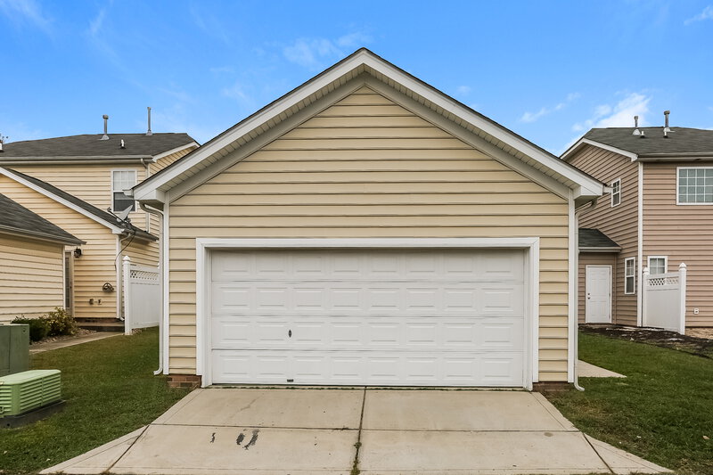 1,880/Mo, 13614 Aldenbrook Dr Huntersville, NC 28078 Rear View 2