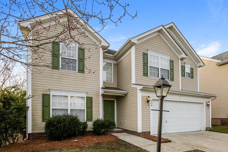 2,045/Mo, 926 Marthas View Dr Huntersville, NC 28078 Front View