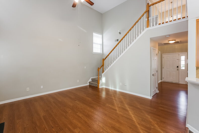 2,045/Mo, 926 Marthas View Dr Huntersville, NC 28078 Living Room View