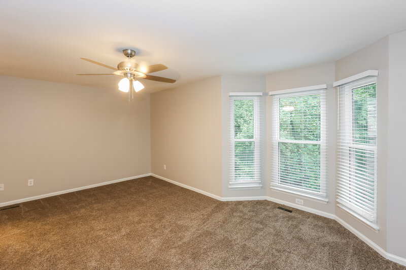 2,070/Mo, 7425 Hubbard Woods Rd Charlotte, NC 28269 Main Bedroom View