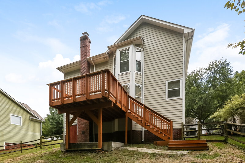 2,070/Mo, 7425 Hubbard Woods Rd Charlotte, NC 28269 Rear View 2