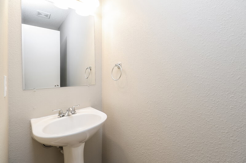 1,935/Mo, 2011 Dunsmore Ln Waxhaw, NC 28173 Powder Room View