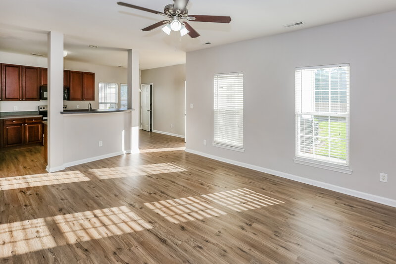 2,180/Mo, 5049 Prosperity Ridge Rd Charlotte, NC 28269 Living Room View