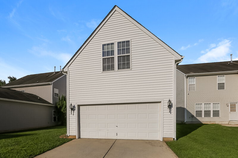 2,180/Mo, 5049 Prosperity Ridge Rd Charlotte, NC 28269 Rear View